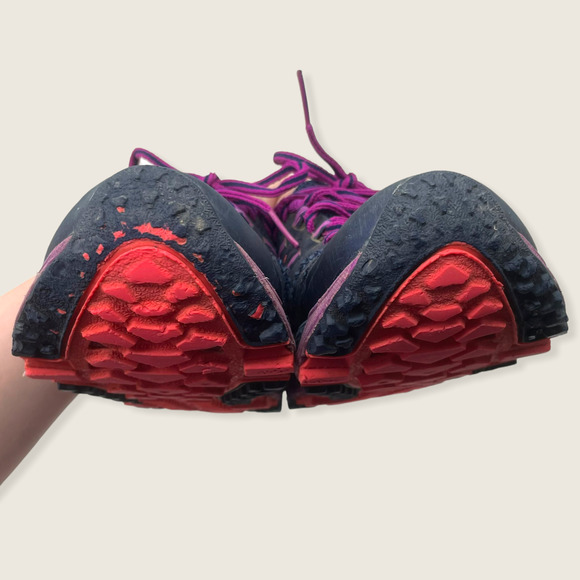 Brooks Cascadia 10 Purple Gray Fabric Mesh Lace Up Trail Running Sneakers 6 - Picture 3 of 9